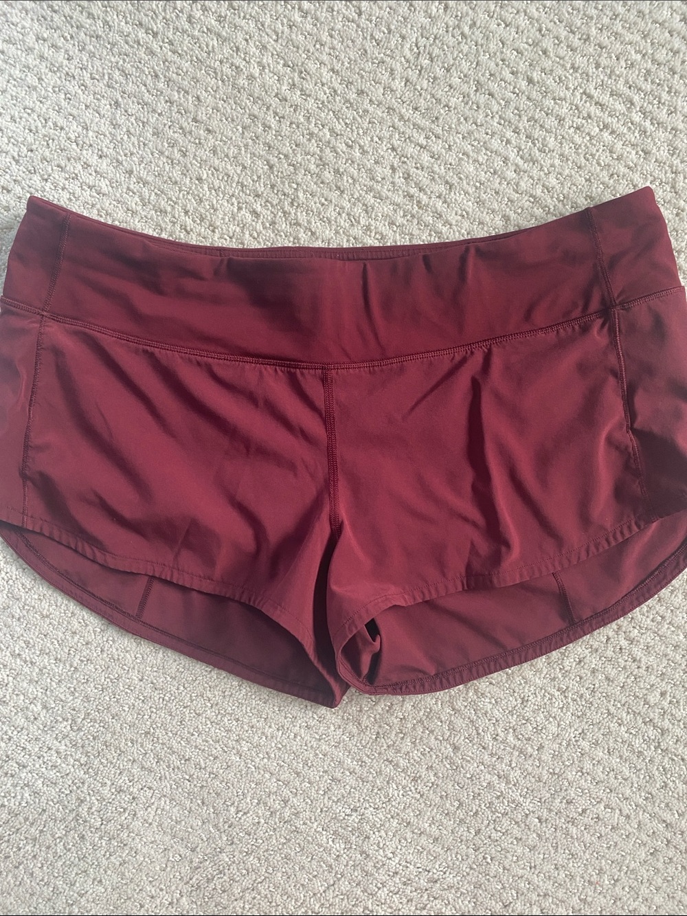 Lululemon Women’s Maroon Speed Up Shorts, size 10